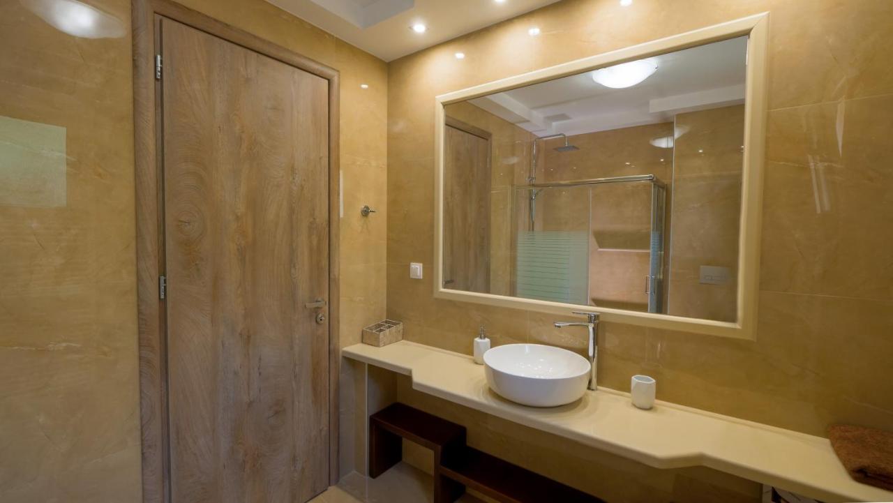 Ferienwohnung Azure Sea View House Kokkini Hani Exterior foto